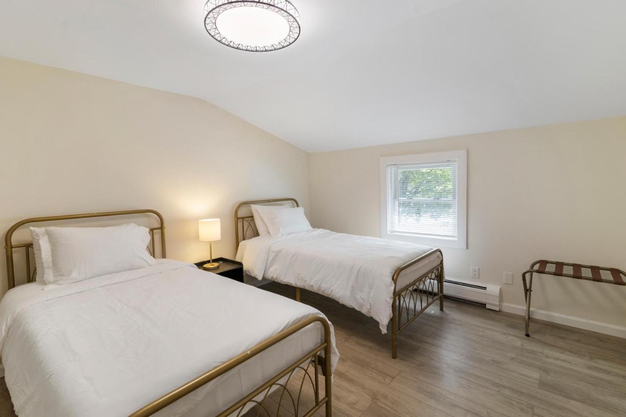 Fantastic Retreat 5Min From Village With Media Room, Ac And Sauna! Стоу Екстериор снимка
